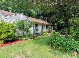 388 Elm St, East Longmeadow, MA 01028