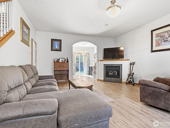 4th image of 2025 SW 6th Avenue