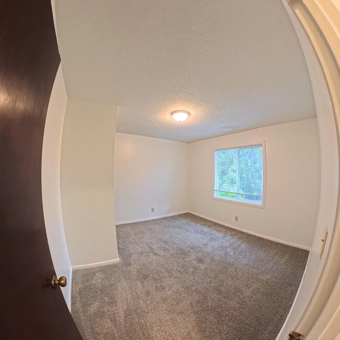 2009 NW Hickory Ln - 6 — Photo 1