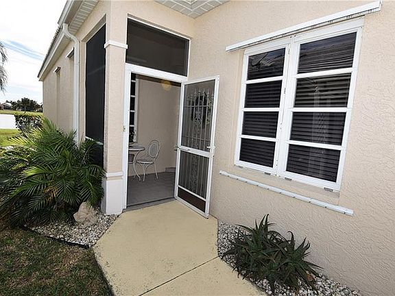 2nd image of 10268 Arrowhead Dr