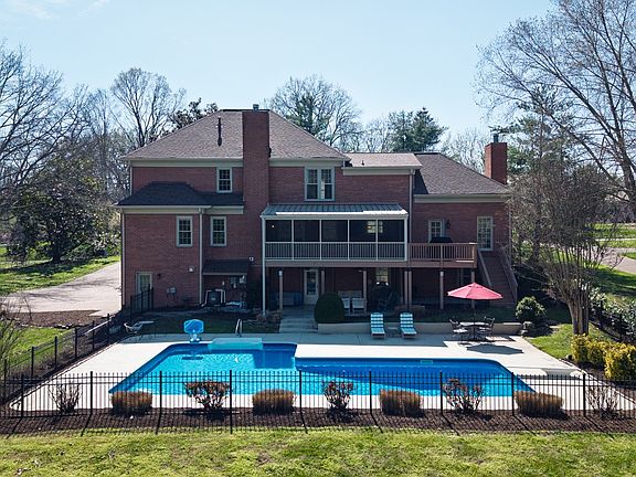 3rd image of 9564 Keeneland Dr
