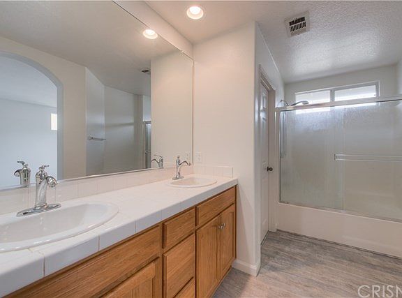 5th image of 9273 Sassafras Ct