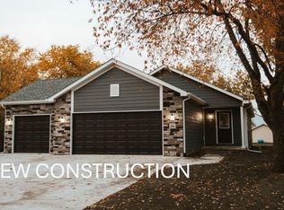 106 E Trett St, Wheatfield, IN