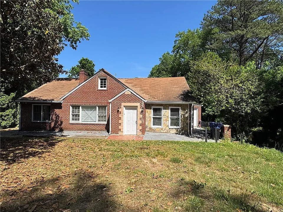 1580 Childress Dr SW