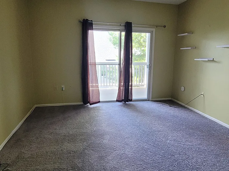8710 Groffs Mill Dr #8710 — Photo 12