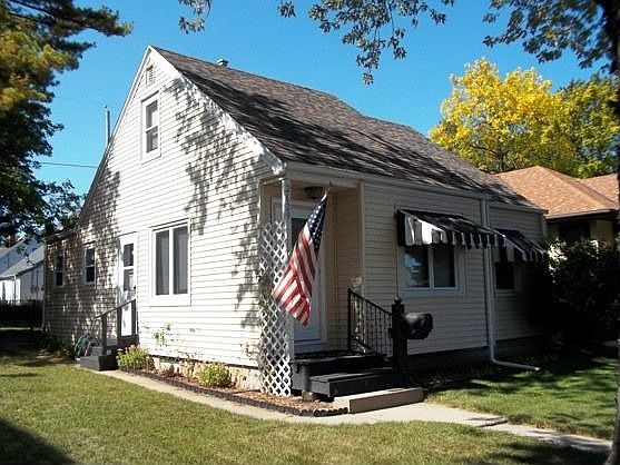 1st image of 2629 Wauwatosa Ave