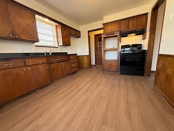 3rd image of 3813 N Bella Vista Dr