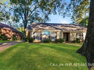 596 Country Club Ln, Memphis, TN 38111