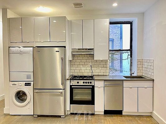 3rd image of 1103 Carroll St