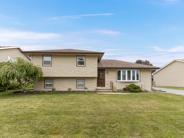 3842 Jonathan Simpson Dr, Joliet, IL 60431