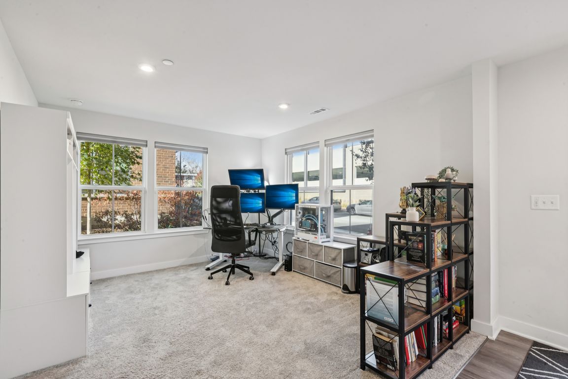 next background image