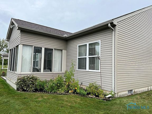 3rd image of 7372 Longwater Ct