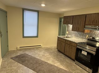 53 Water St APT F, Danielson, CT 06239