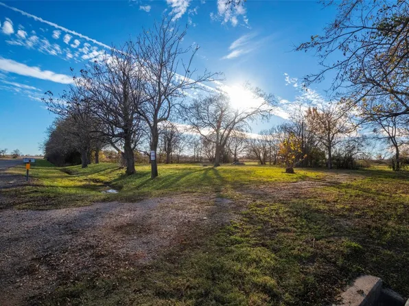 3399 Fm 904 N #904, Pecan Gap, TX 75469