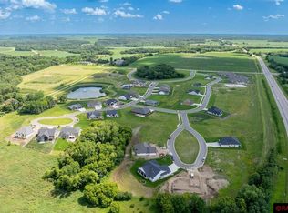 2014 Saba Blvd, Mankato, MN 56001