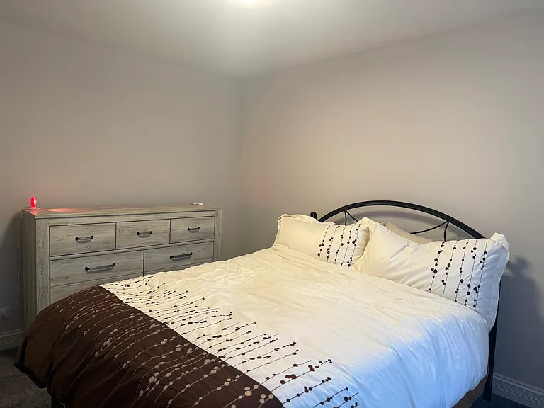 900 Ashley Ct — Photo 6