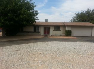 21110 Lone Eagle Rd, Apple Valley, CA 92308