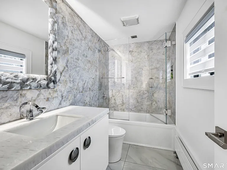 73 Harbor Dr #412 — Photo 34