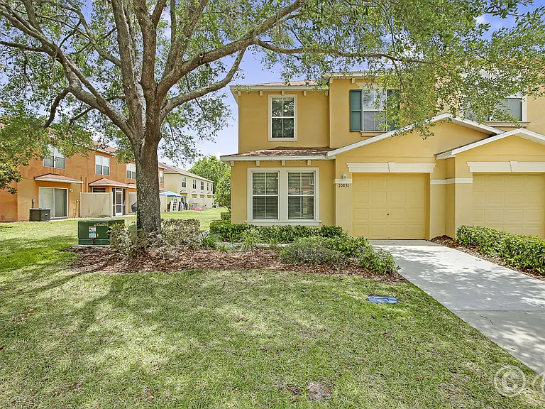 10831 Johanna Ave — Photo 1
