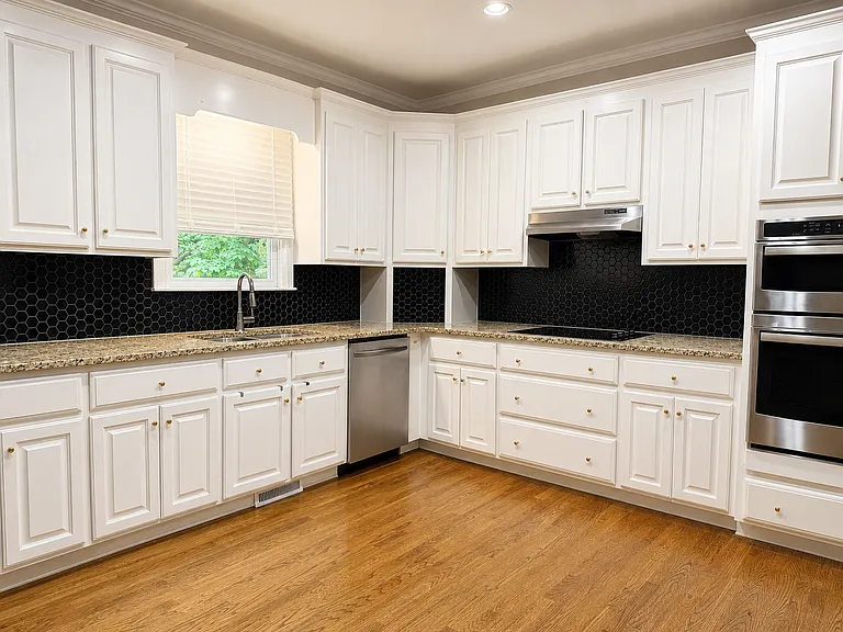 223 Deer Spring Ln — Photo 14