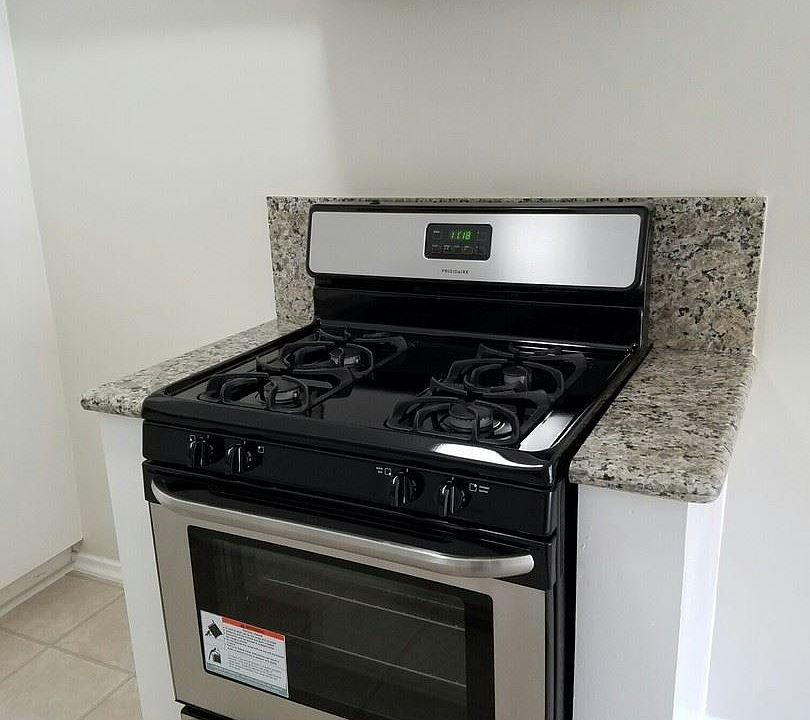 1st image of 3399 Bennett Dr APT 30