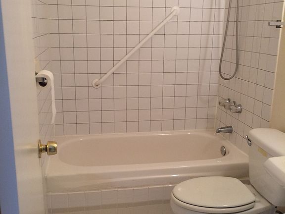 5th image of 4310 Arrecife Way