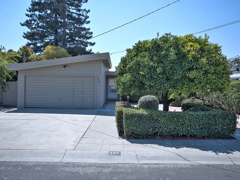 127 Dalma Dr — Photo 10