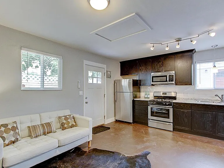 1519 King St #CH — Photo 2