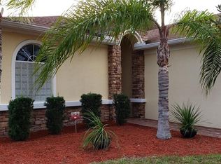 3824 65th Ave E, Sarasota, FL 34243
