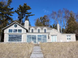3990 Glidden Dr, Sturgeon Bay, WI 54235