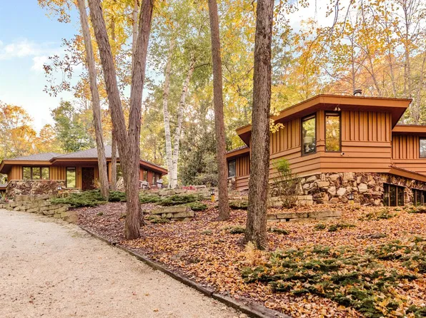 2775 E Moraine DRIVE, Kewaskum, WI 53040