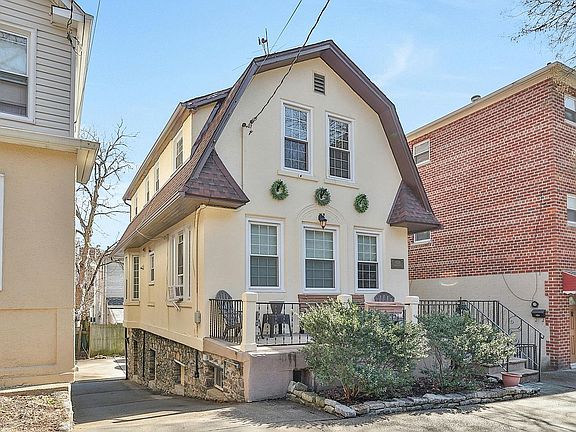 2nd image of 3628 Greystone Ave