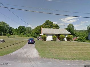 858 Roberts Hill Rd, Hannacroix, NY 12087
