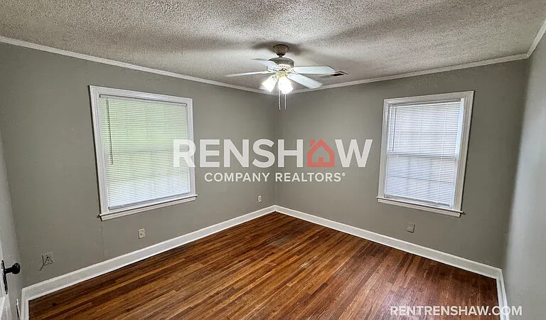 978 Dillworth St — Photo 9
