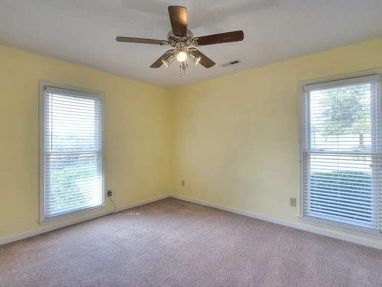 6435 Montpelier Ln — Photo 35