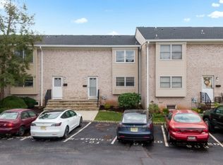 901 Robin Rd, Hillsborough, NJ 08844