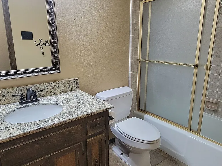 1412 Wilshire Blvd — Photo 12