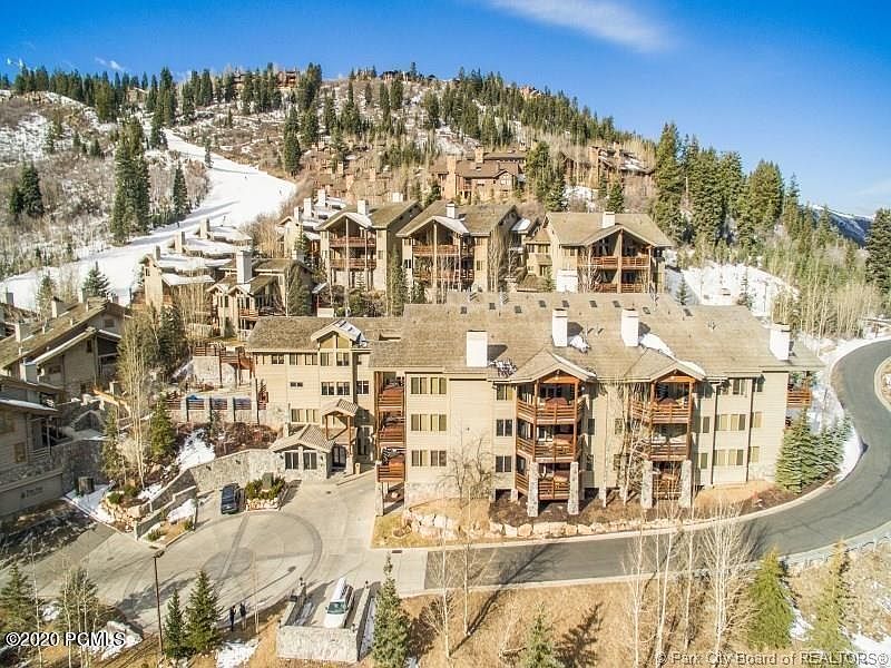 1st image of 2100 Deer Valley Dr S #102