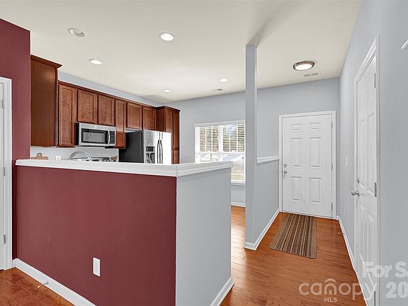 5th image of 202 Limerick Rd #A