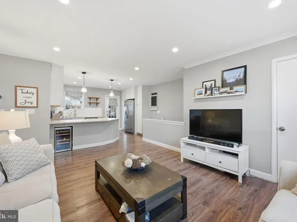 4608B 28th Rd S #B, Arlington, VA 22206