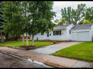 4016 E 9th St, Cheyenne, WY 82001