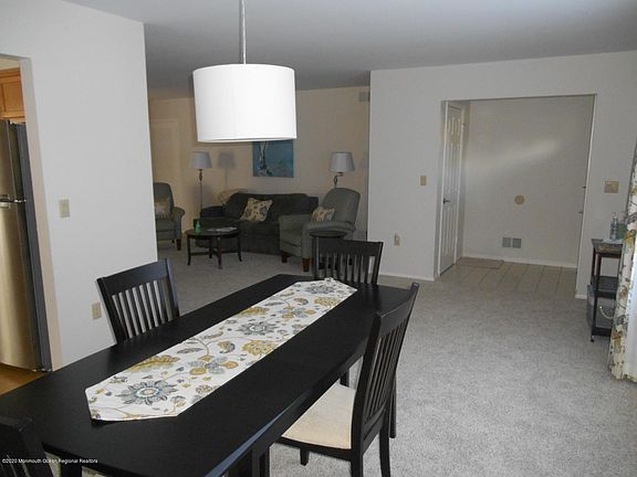 4th image of 232 Martine Way #1000
