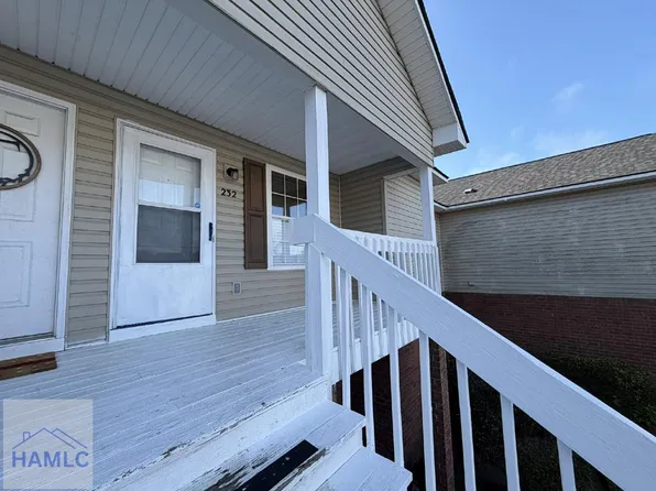 232 Magnolia Plantation Ct, Hinesville, GA 31313