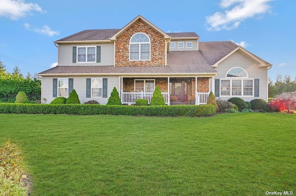 12 Dogwood Lane, East Moriches, NY 11940 MLS 3516514 Zillow