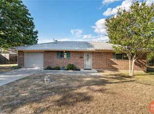 3914 Crestridge Dr, Brownwood, TX 76801