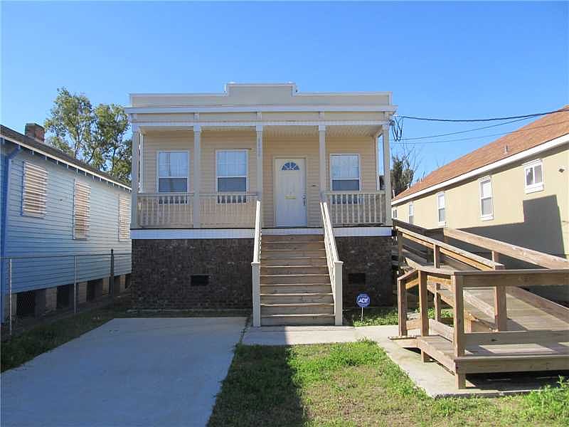 1st image of 4424 Eve St