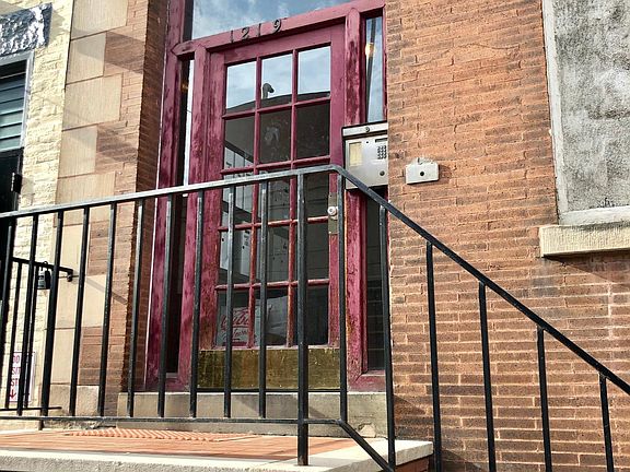 2nd image of 1219 Race St APT B1