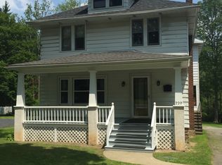 220 N Abington Rd, Clarks Green, PA 18411