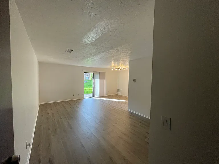 7214 Creekview Dr #3 — Photo 14