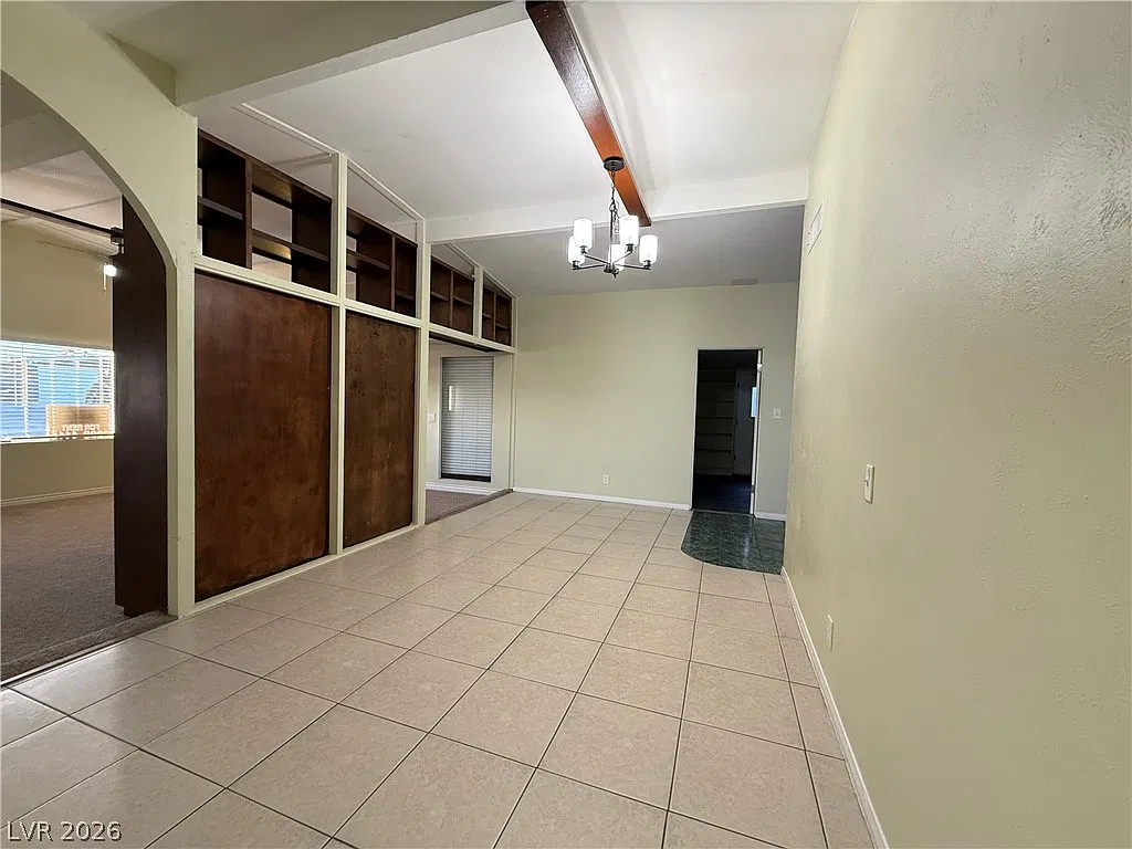 4 bed, 2.0 bath, 2122 sqft, $2,150 — Photo 4
